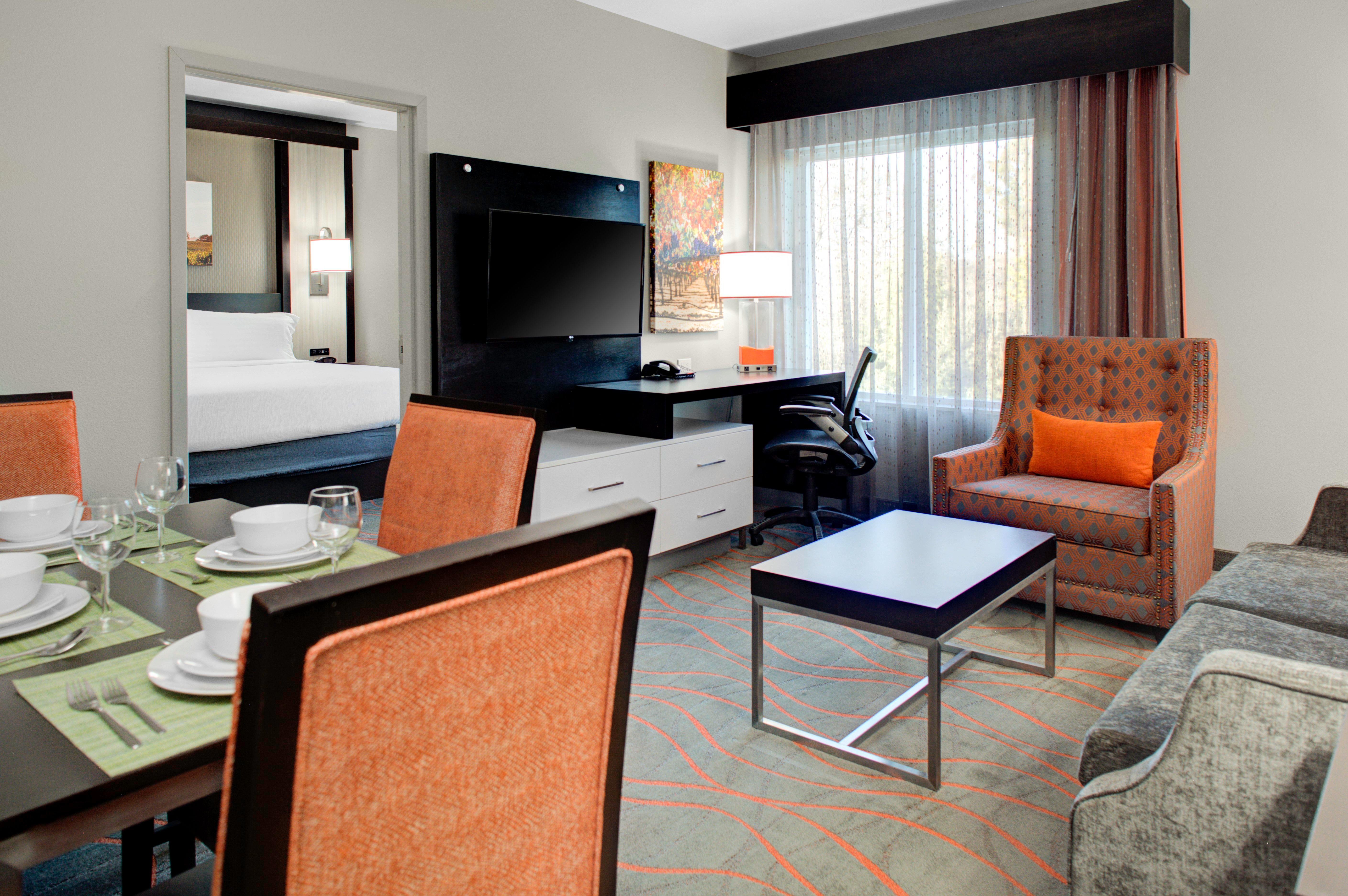 Holiday Inn Windsor - Wine Country By Ihg Exteriör bild