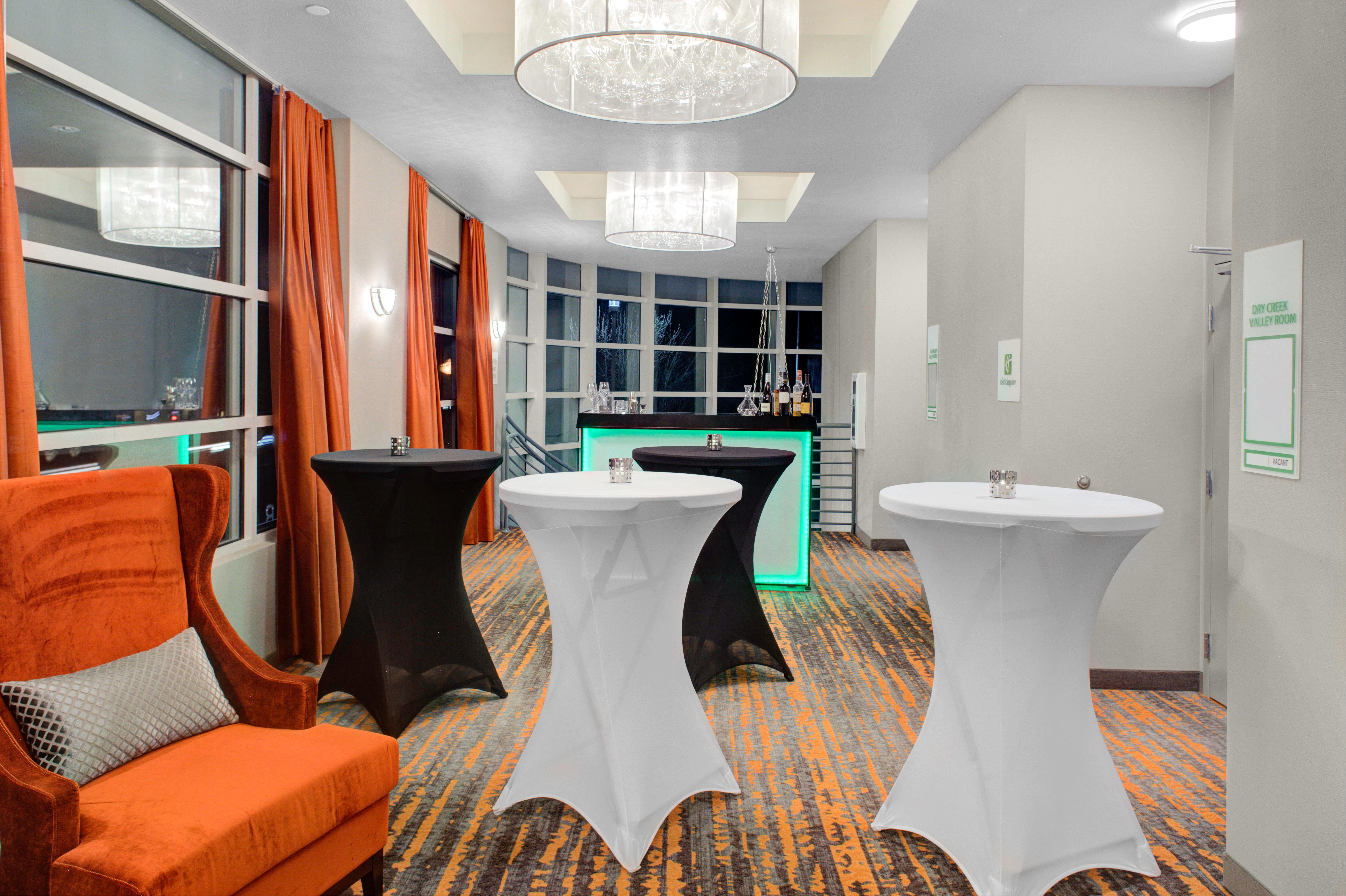 Holiday Inn Windsor - Wine Country By Ihg Exteriör bild
