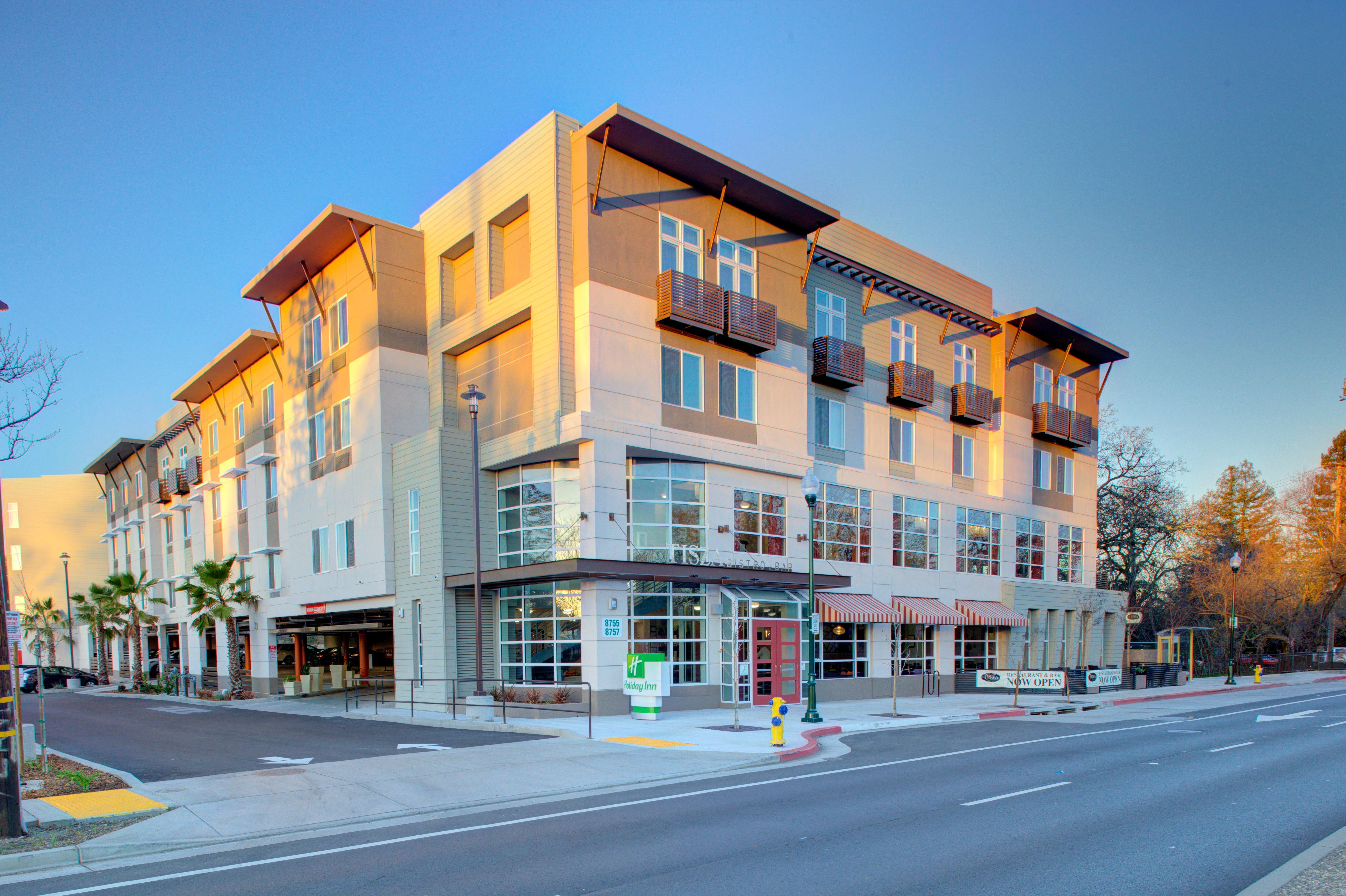Holiday Inn Windsor - Wine Country By Ihg Exteriör bild
