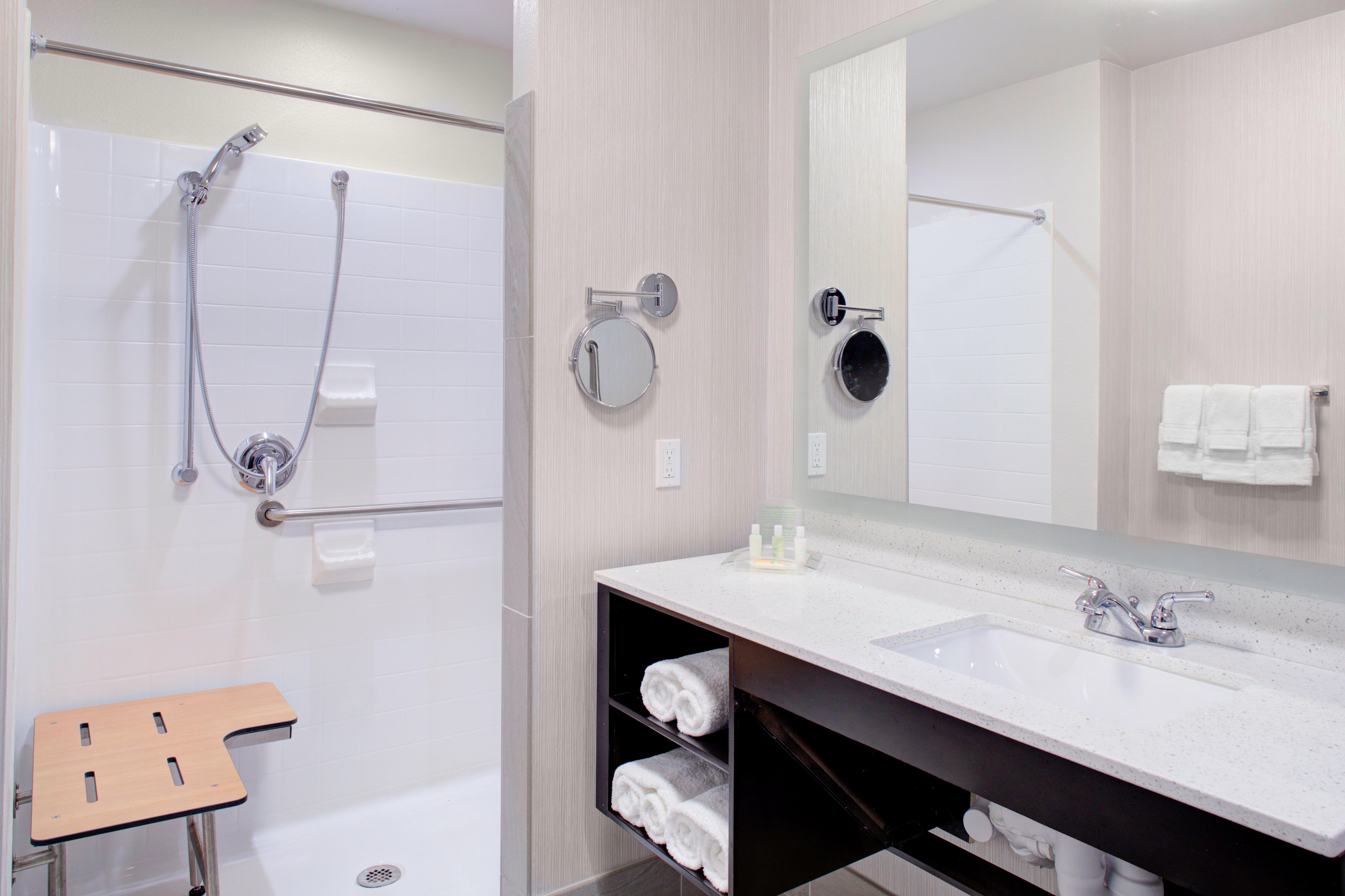 Holiday Inn Windsor - Wine Country By Ihg Exteriör bild