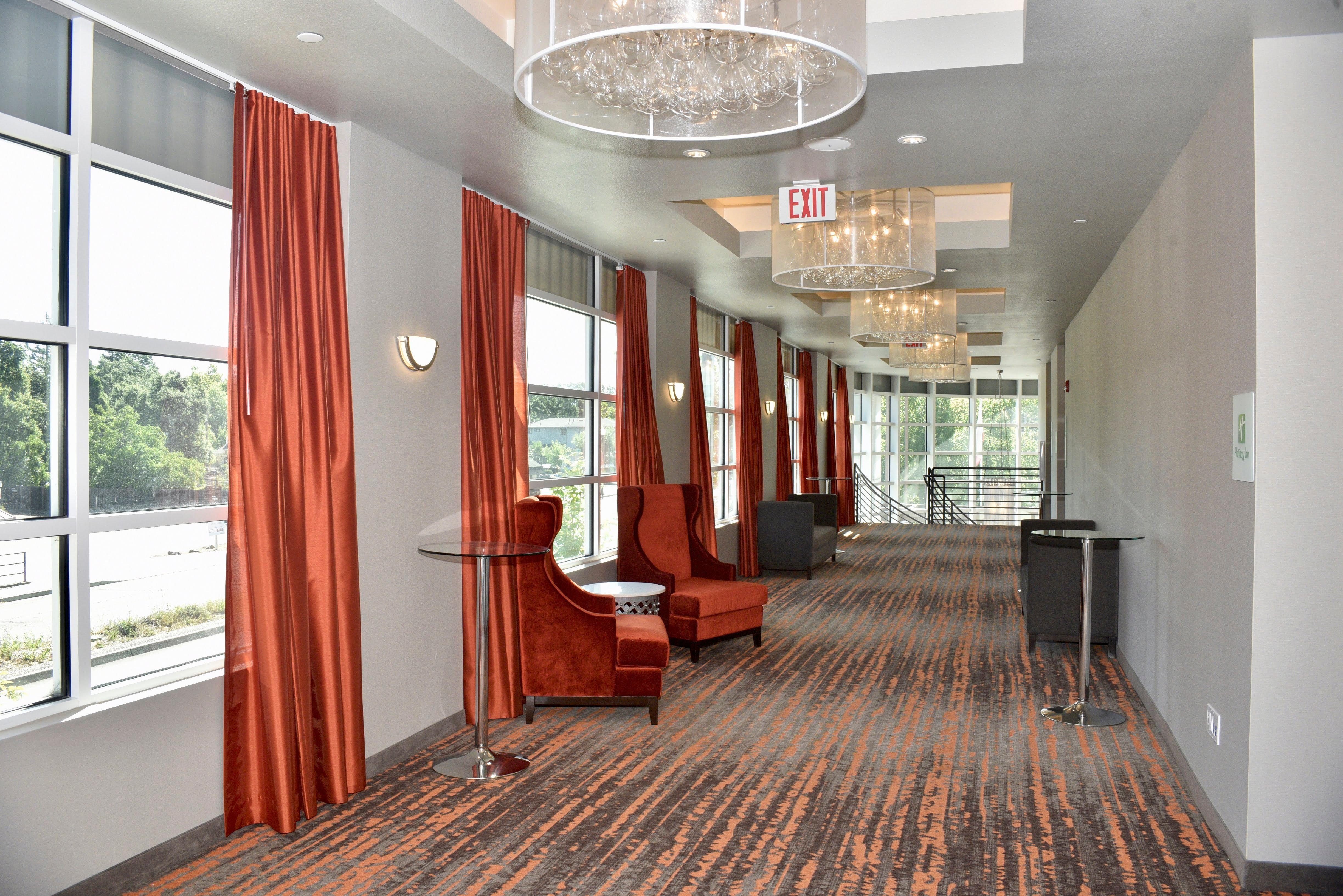 Holiday Inn Windsor - Wine Country By Ihg Exteriör bild
