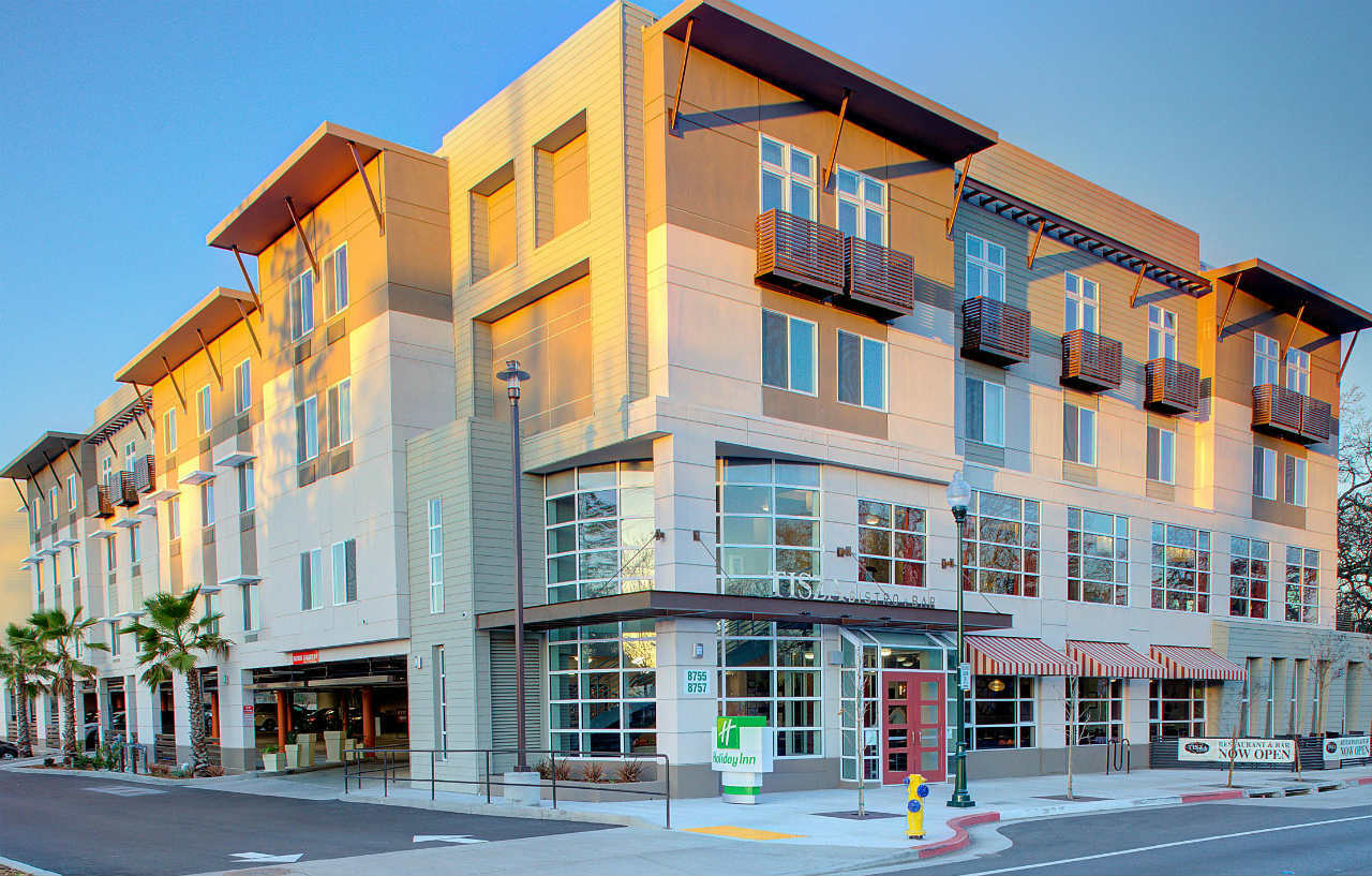 Holiday Inn Windsor - Wine Country By Ihg Exteriör bild